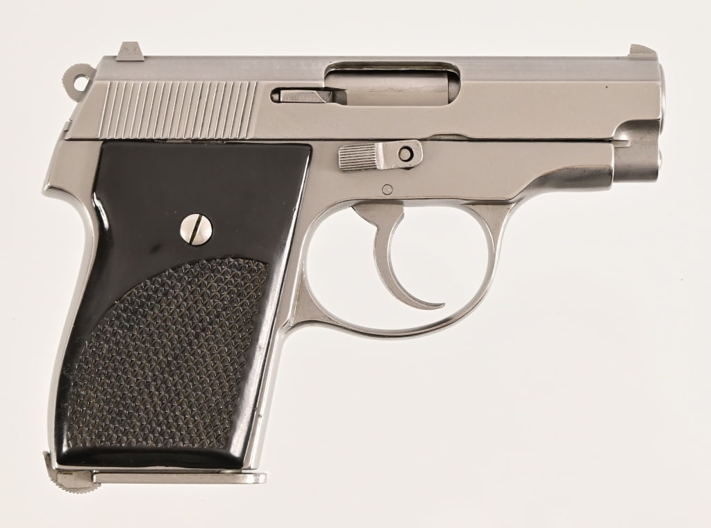 Norton TP-70 Semi-Auto .22LR: S/N 1522. 2.%" barrel, good bore. Stainless. Modern.