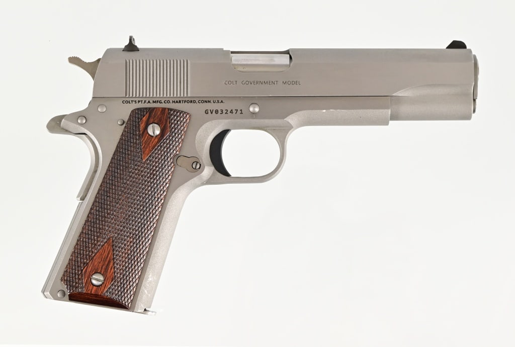 Colt 1911 Government Model .45 ACP (1 of 4)