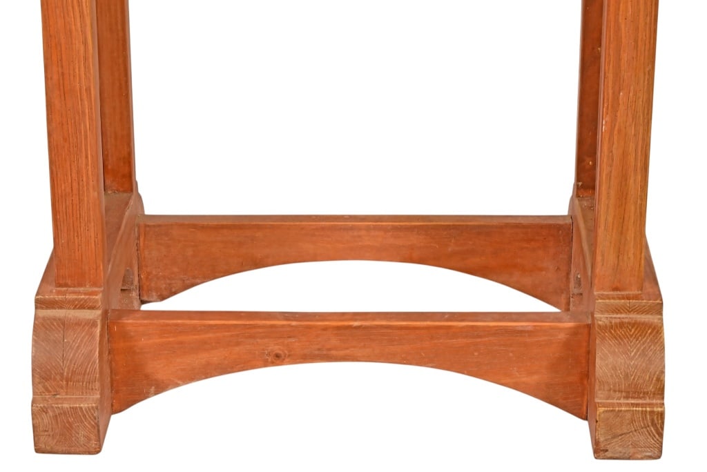 King Ranch Saddle Stand - 12