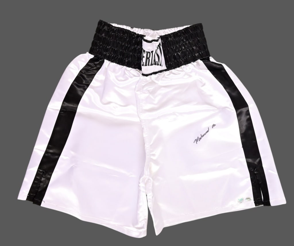 Muhamad Ali Autographed Boxing Trunks (1 of 5)