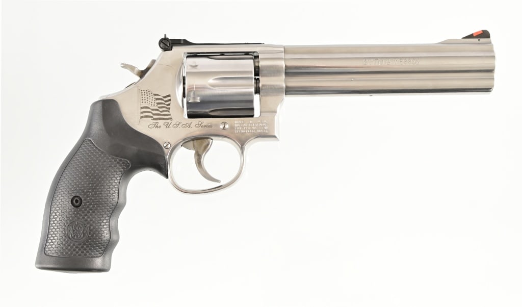 S&W Model 686-6 .357 Magnum Revolver USA Series: S/N DMC8083. 6" barrel. In original factory box. Modern.