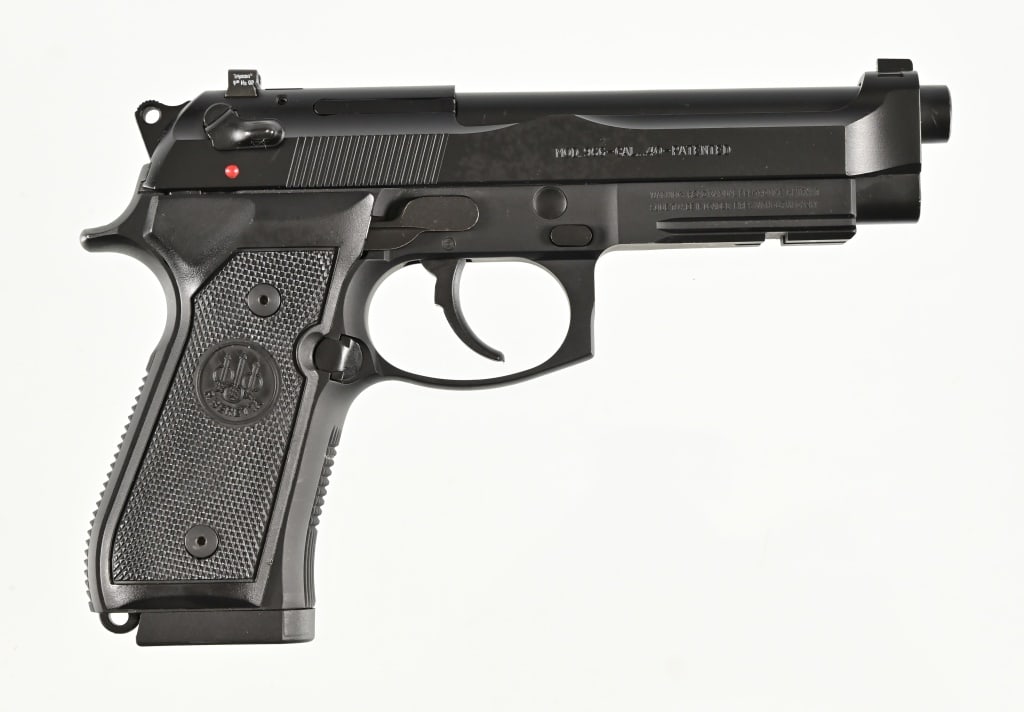 Beretta Model 966 .40 S&W: S/N BER353325. 5" barrel, 2 magazines, In Original Factory Case