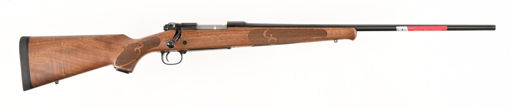 Winchester Featherweight Model 70 6.8 Western: S/N: PT06121YY35G. Bolt action rifle, 23 1/2" barrel. Modern.