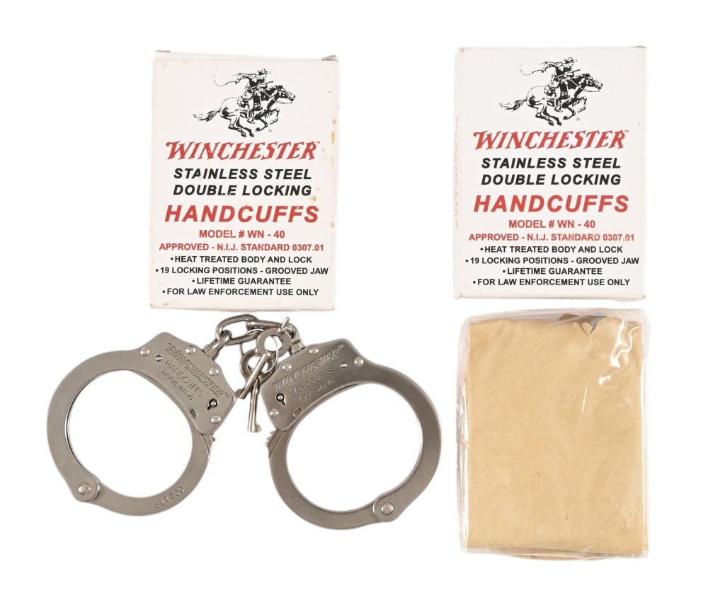 Winchester 2 Pair of Handcuffs In Box (1 of 2)