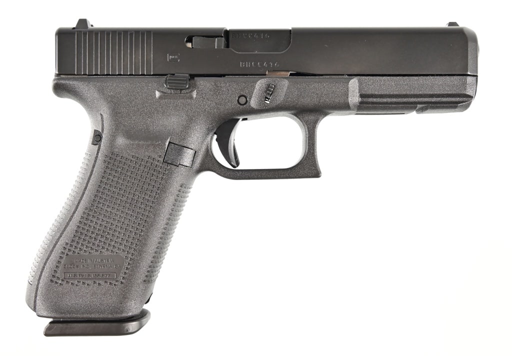 Glock Gen 5 Model 17 9 MM Pistol: S/N BHCC416. In original factory case. 4 1/2" barrel. 3 Magazines. Modern.