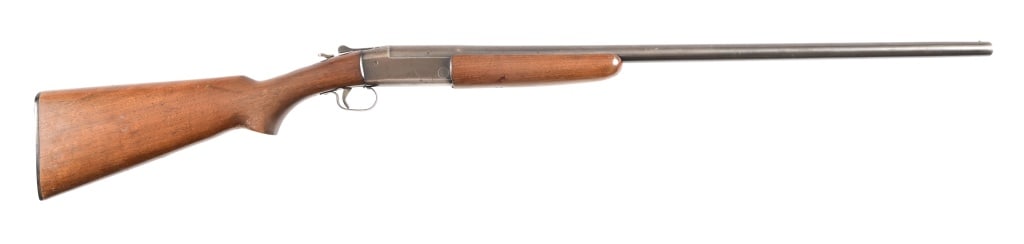 Winchester Model 37 12 Gauge Shotgun: 30" barrel, break over action. Modern.