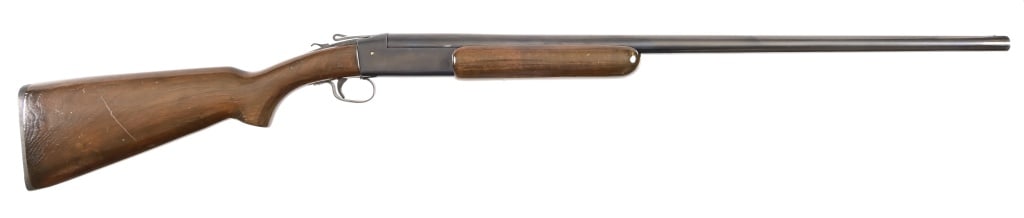 Winchester Model 37 16 Gauge Shotgun: 28" barrel, possibly re-blued, break over action, full choke. Modern.