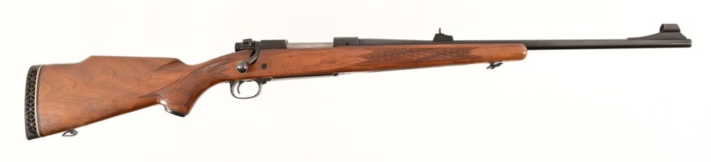 Winchester Model 70 Bolt Action Rifle .30-06 (1 of 4)