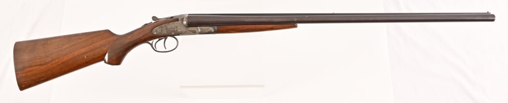 LC Smith Hunter Arms Field Grade 12 Ga Shotgun: S/N 188807. Double 30" barrels, side by side. Good bores, checkered wood stock, missing butt plate. Modern From the collection of King Ranch Kineno Butch Thompson.