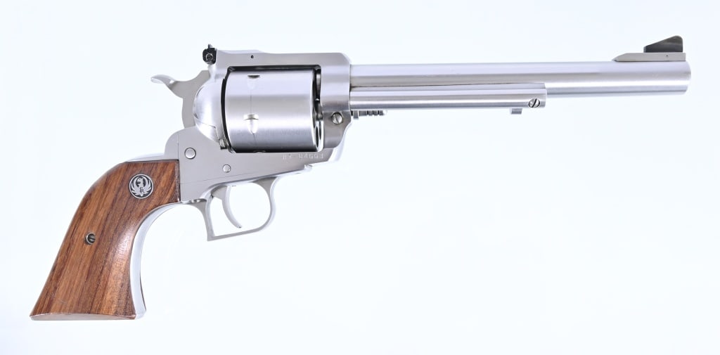 Ruger New Model Super Blackhawk 44 Magnum Revolver (1 of 3)