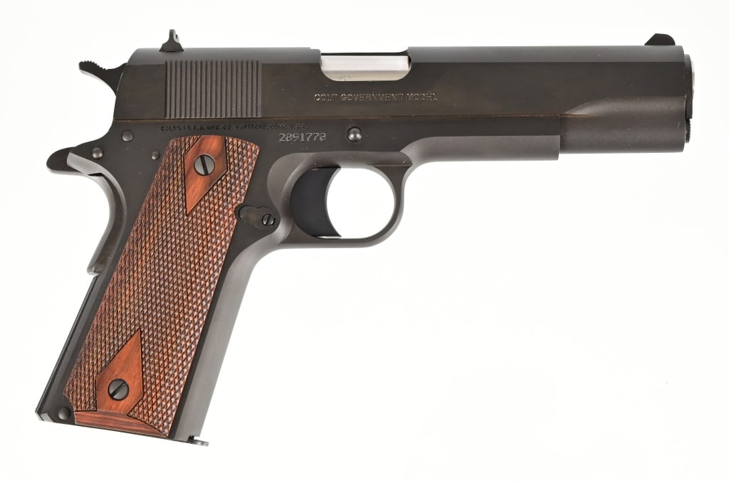 Colt 1911 Government Model .45 ACP: 5" barrel, blue finish, in original Colt factory case. Modern.