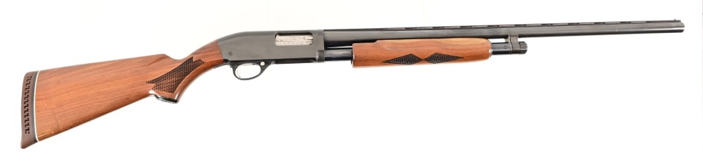 High Standard Flight king Deluxe 12 GA Shotgun: SN 3213153. 28" modified choke barrel. Vent rib, nice condition. Modern.