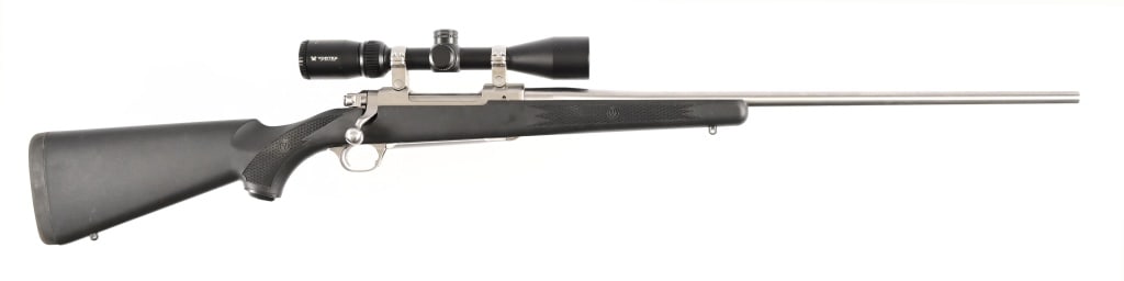 Ruger M77 Mark II 7mm Magnum Rifle (1 of 2)