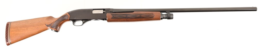 Winchester Model 1200 12GA Pump Shotgun: SN 250467. 28" full choke barrel. Good condition. Modern.