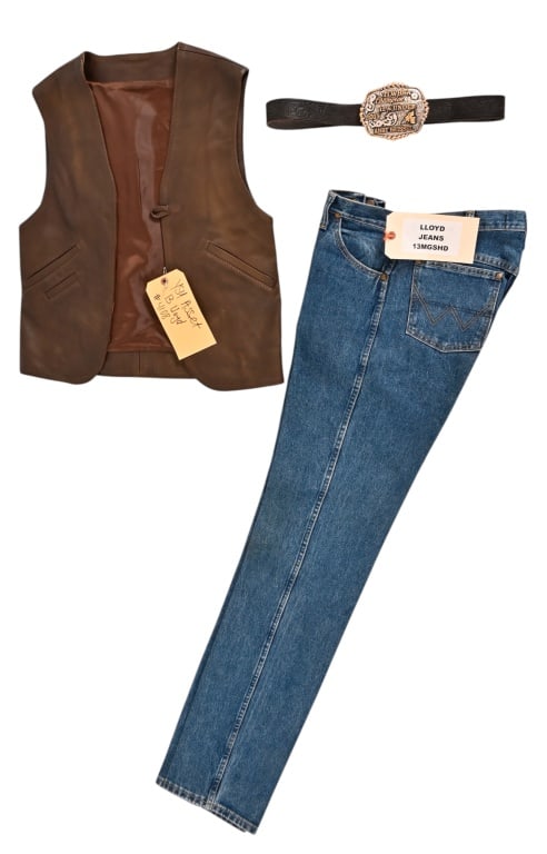 Yellowstone Lloyd Pierce Jeans, Vest & Belt: Wrangler jeans size 31 x 38, Belt is 40". The vest is not tagged with a size but appears to be a medium.. Lloyd Pierce is a fictional, seasoned ranch hand and fan-favorite character on the television 