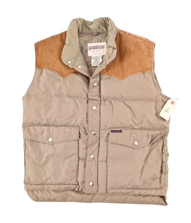 Yellowstone John Dutton Kevin Costner Vest: Worn by Kevin Costner Prop vest worn in the popular TV series Yellowstone. Windbreaker brand, size large.