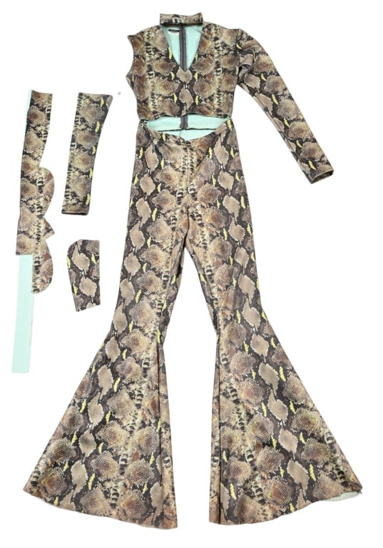 Yellowstone Lainey Wilson Custom Outfit (1 of 6)