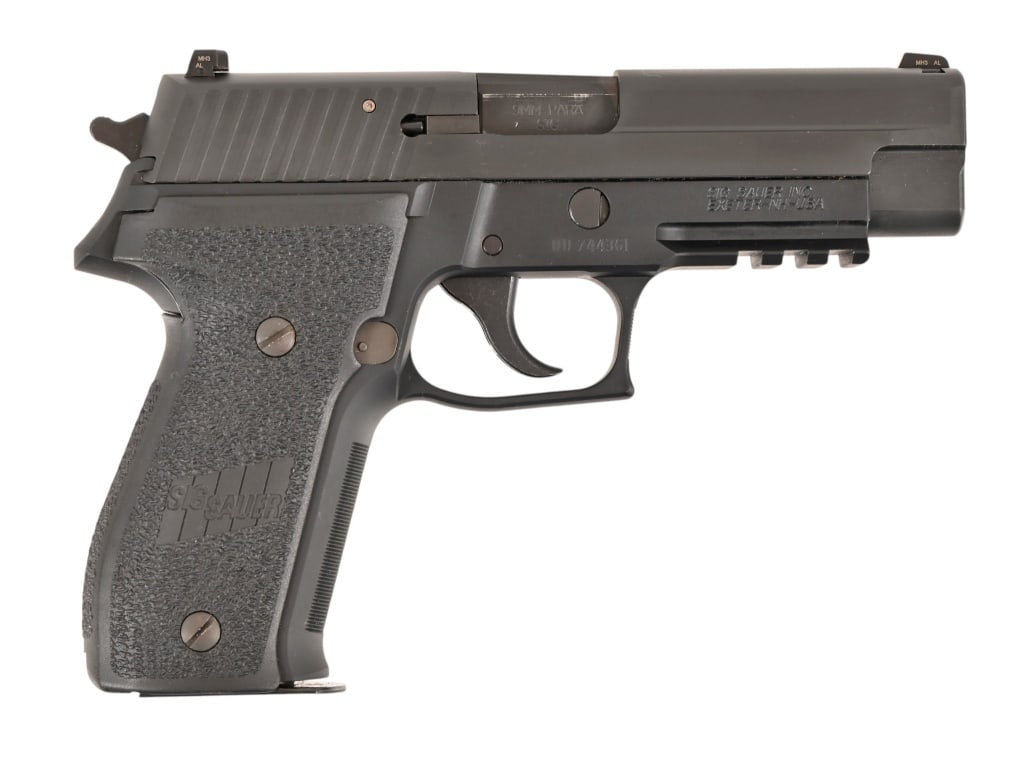 Sig Sauer P226 9mm Semi-Auto Pistol: 4.25" Barrel, 15 Rd Mag, S/N UU744361, Modern