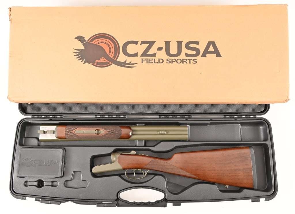 CZ Huglu Bobwhite G2 12 Gauge D/B Shotgun: CZ Huglu Bobwhite G2 12 Gauge D/B Shotgun OD green cerakote, Side by side break over action, cut down to 18 1/2" barrels, some engraving on receiver, like new condition. With hard case. Made in Turkey