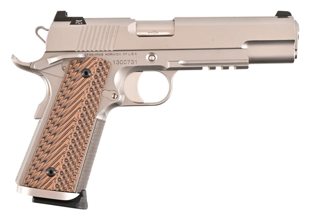 Dan Wesson 1911 Specialist .45 Semi-Auto Pistol: SN 1300731. 5" Barrel, In Original Factory Case, (2) 8 Rd Mags, S/N 1300731, Modern