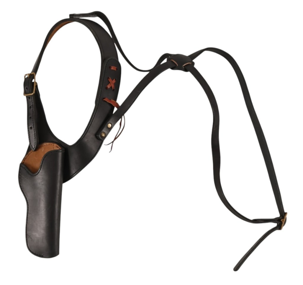 Yellowstone 1923 Jacob Dutton Holster (H. Ford): Jacob Dutton (Harrison Ford) shoulder holster in the Yellowstone 1923 series.