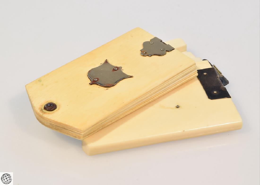 2Pcs. Rare Antique 18th Century MEMO NOTE PADS Civil: Details: This lot consists of two Antique 18th Century Memo Pad from our Civil War Estate Collection. These rare antique notebooks, sometimes made of bone or ivory, were used with grease pencil by off