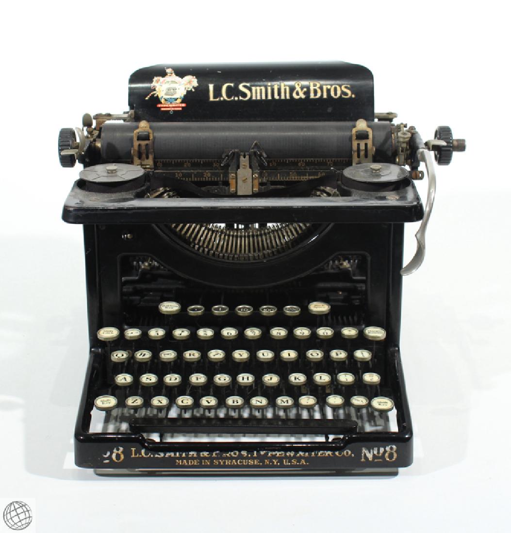 c.1920s ANTIQUE LC SMITH NO 8 TYPEWRITER Black Syracuse: Details: Antique L.C. Smith & Bros. No. 8 Typewriter. c.1920-1930 antique typewriter Model No. 8, by L.C. Smith and Bros. Made in Syracuse, NY. Black. Measures 14" wide by 10" tall by 14 3/4" deep. C