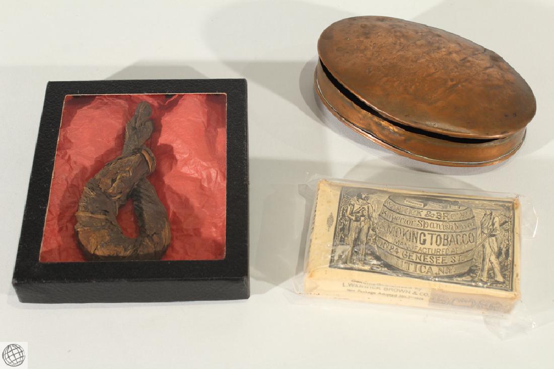 3Pcs Civil War Copper TOBACCO SNUFF TIN PLUG BRICK: Details: This lot includes an authentic Civil War era lidded Tobacco or Snuff Container, an authentic soldier's plug of tobacco and a reproduction paper-wrapped tobacco brick. The container is made of