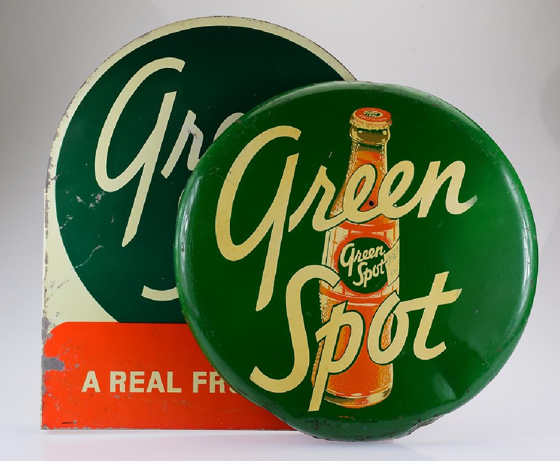 2Pcs Round & Flange METAL ADVERTISEMENT SIGNS FOR GREEN: Details: 2Pcs Round & Flange METAL ADVERTISEMENT SIGNS FOR GREEN SPOT Vintage Marketing Design Bottle Orangeade Double-Sided Tin Drink Sales American This lot consists of 2 vintage metal advertisemen