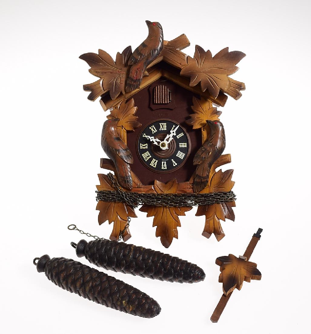 Cuckoo Clock Collectible 8-DAY EXCELLENT CONDITION: Details: Cuckoo Clock Collectible 8-DAY EXCELLENT CONDITION CUCKOO CLOCK MFG CO BLACK FOREST GERMANY c1955 Decorative Original Clock Maker: Cuckoo Clock Mfg.Co.Inc./Regula Movement History of Maker: S