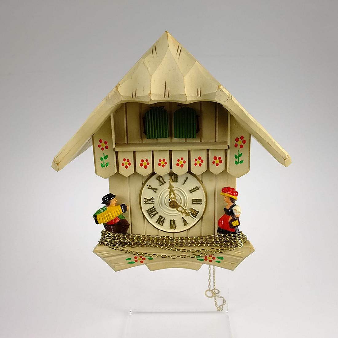 Black Forest Clock CUCKOO CLOCK VINTAGE GERMAN MUSICAL (1 of 6)