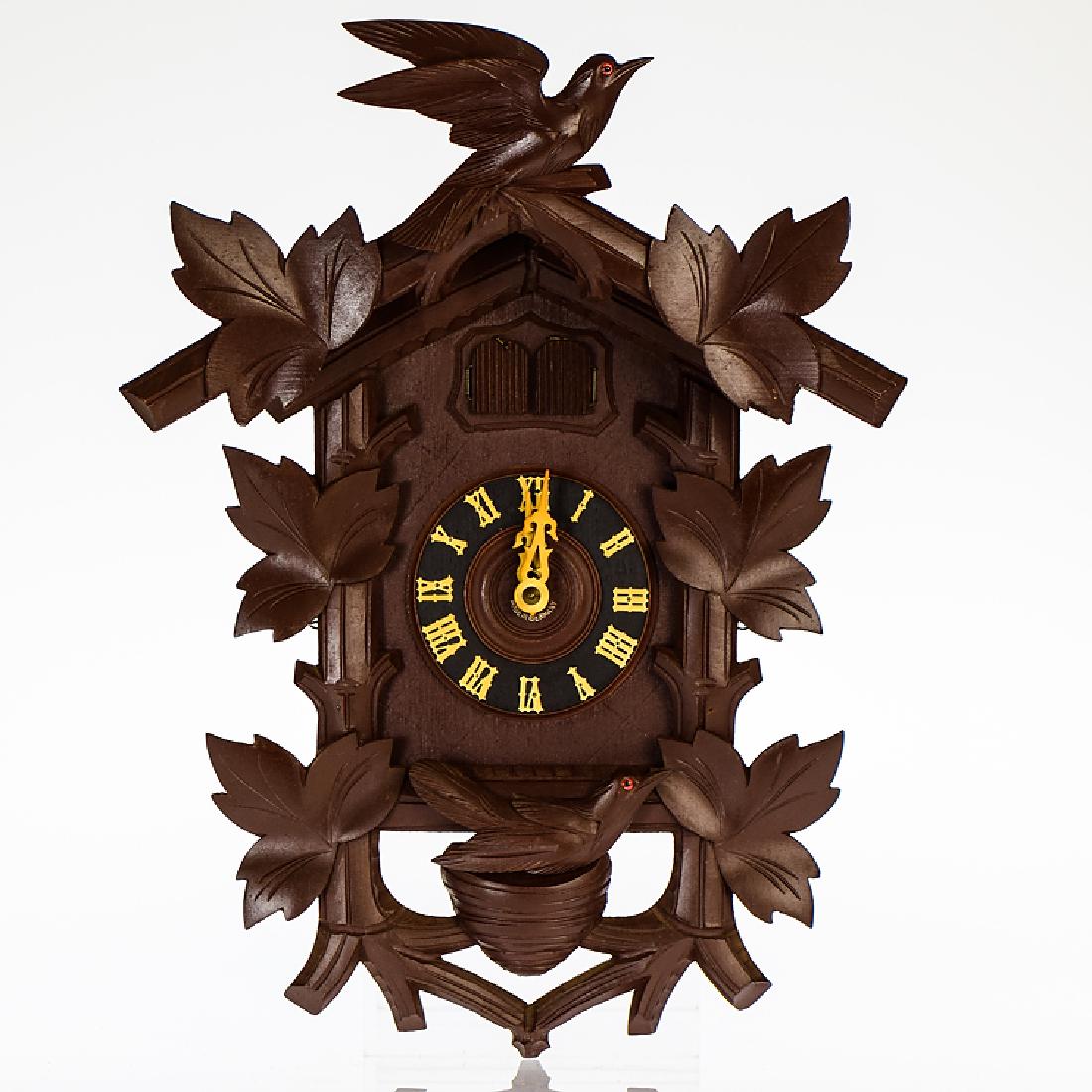 Vintage Cuckoo Clock HUBERT HERR CLASSIC BLACK FOREST: Details: Vintage Cuckoo Clock HUBERT HERR CLASSIC BLACK FOREST CUCKOO & QUAIL CLOCK EXCELLENT CONDITION c1955 Hand Carved German Clock Maker: Hubert Herr History of Maker: Hubert Herr has been produci