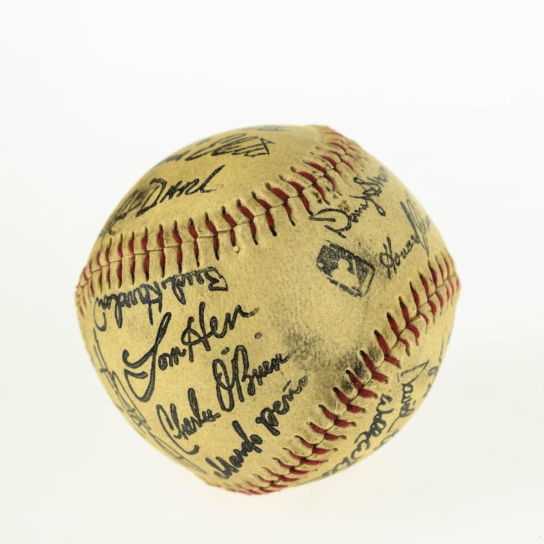 Collectible Baseball SIGNED TEAM BASEBALL Ron Darling: Details: Collectible Baseball SIGNED TEAM BASEBALL Ron Darling Robert Ojeda Kevin McReynolds Howard Johnson Tim Teufel David Cone MLB Memorabilia Autograph Sports Americaâ€™s Pastime This lot con