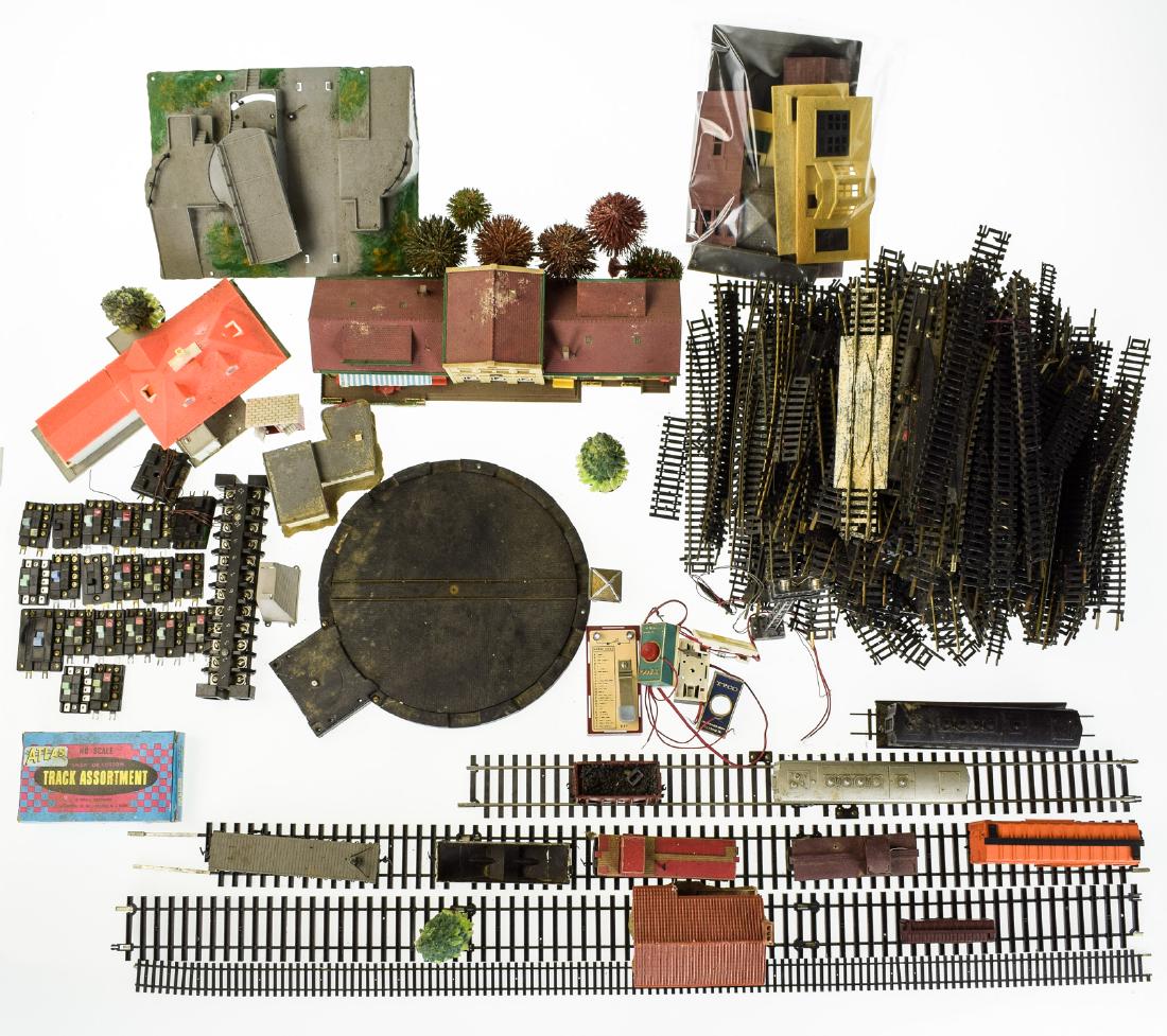 75+Pcs Collectible Toys VINTAGE MODEL TRAIN HO TRACK & (1 of 13)