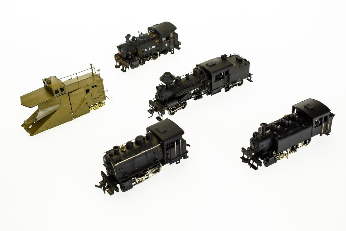 5Pcs Vintage Model Railroad COLLECTIBLE HO MODEL TRAIN: Details: 5Pcs Vintage Model Railroad COLLECTIBLE HO MODEL TRAIN ENGINES & CARS Brass Custom NJ Brass Tenshodo No 478 Tyco Kit Snow PlowFeatured in this group are five collectible model train engines
