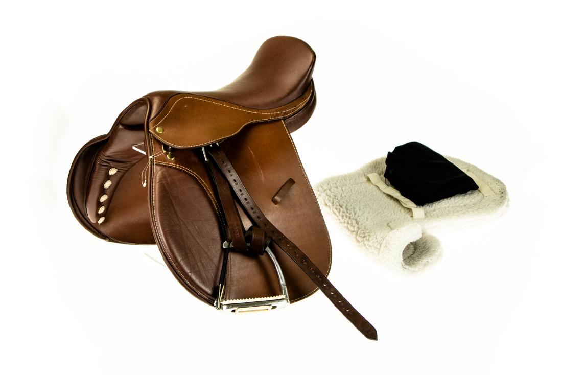 Leather Armaugh NEW 16" THORNHILL DRESSAGE SADDLE (1 of 16)