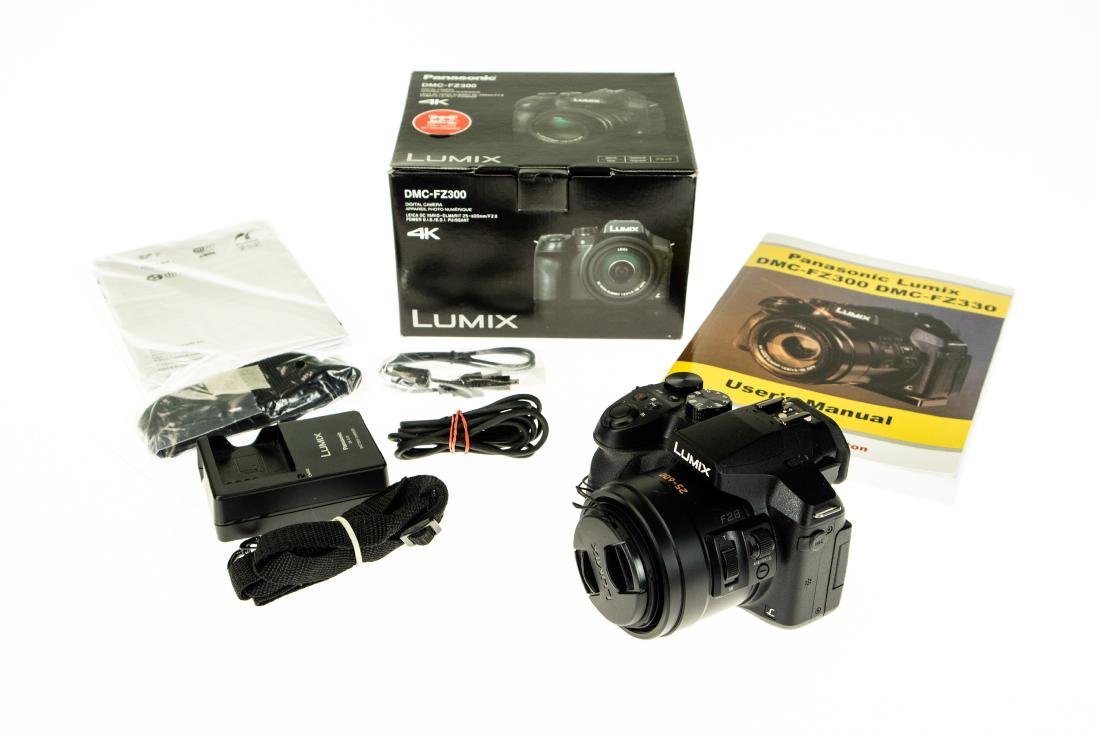 24x Leica Lens PANASONIC LUMIX DMC-FZ300 DIGITAL CAMERA (1 of 13)