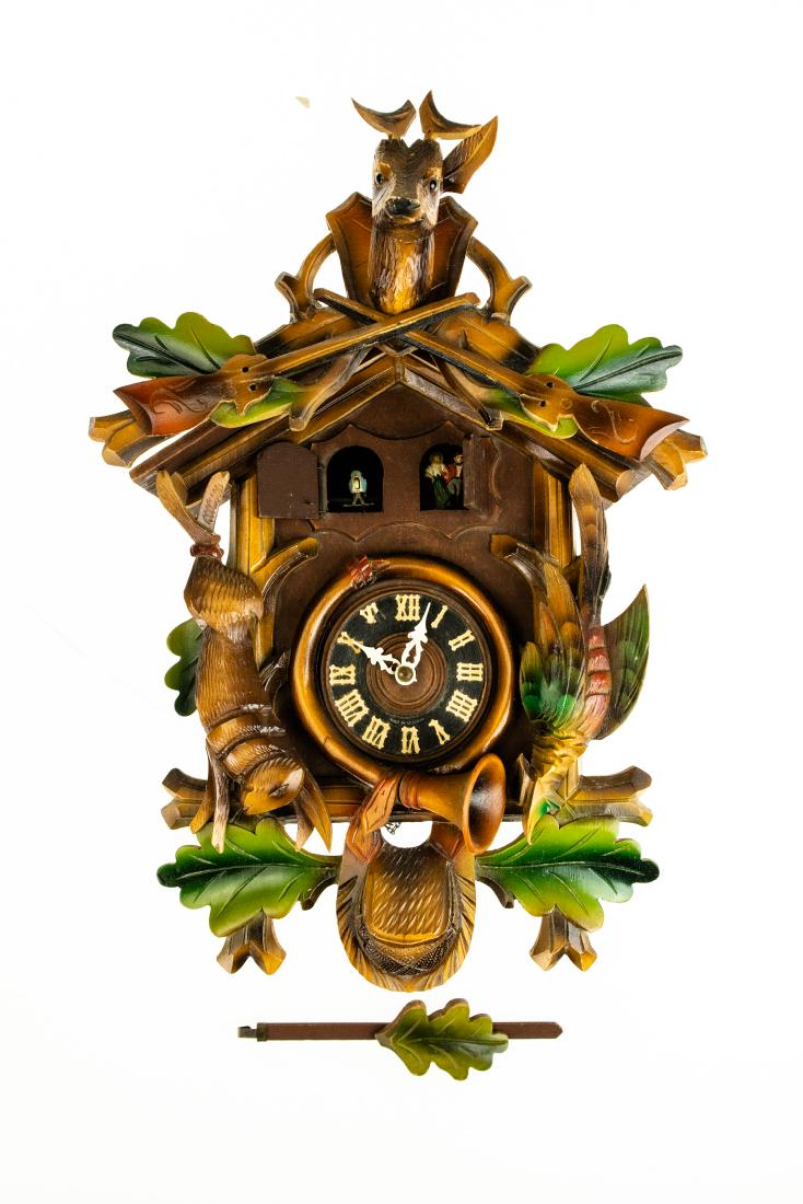 Hunting Deer VINTAGE CUCKOO CLOCK Rifles Hand Carved (1 of 15)