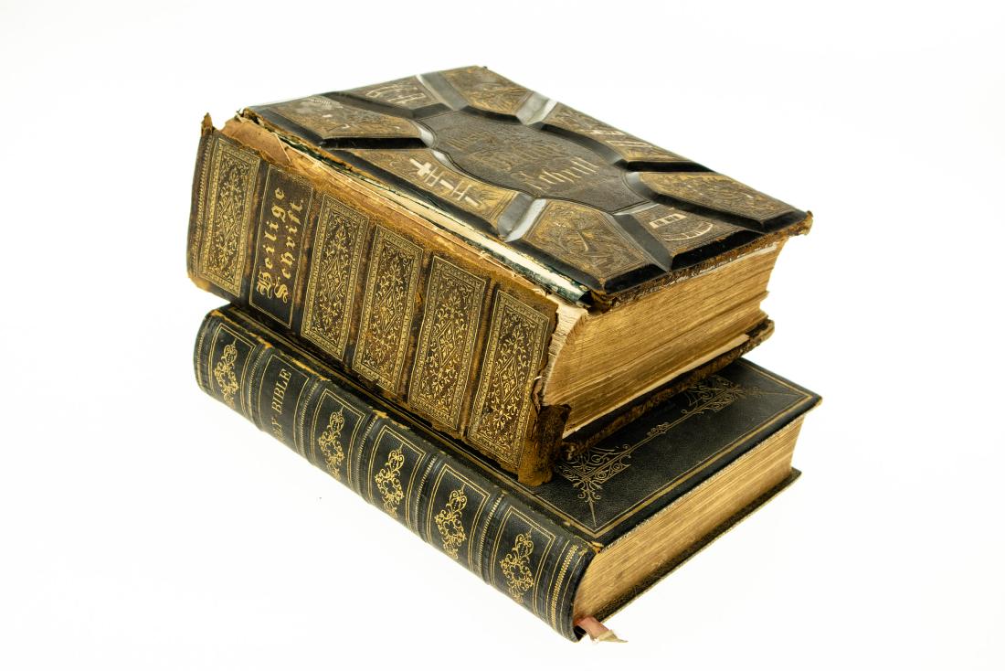 2V Historical Research ANTIQUE FAMILY BIBLES German: 2V Historical Research ANTIQUE FAMILY BIBLES German English Leatherbound Gilt Tooling Decorative Illustrated Genealogy Leroy Emmett Coltman Mary Agnes Sharkey Thomas Jackson Coltman Ena Staas Mary Col