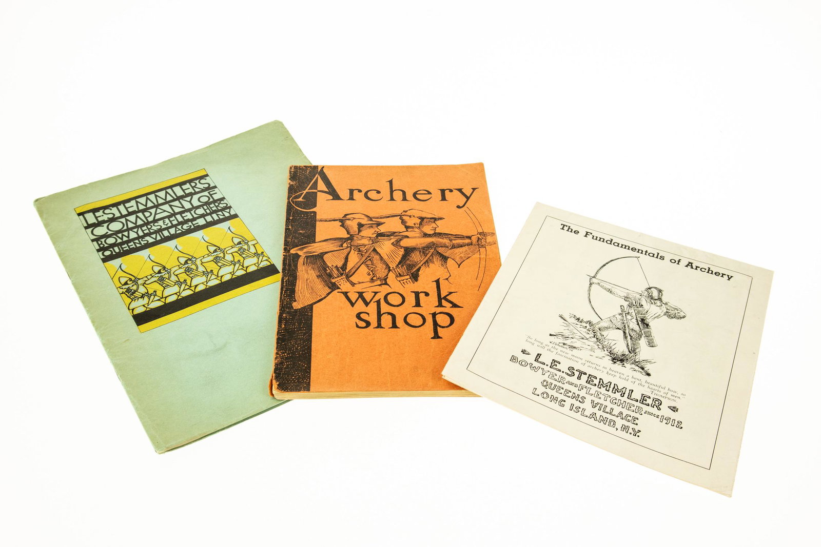 3Pcs L E Stemmler RARE ARCHERY CATALOGS AND GUIDES: 3Pcs L E Stemmler RARE ARCHERY CATALOGS AND GUIDES Vintage and Antique Illustrated Advertising Price List Fundamentals of Archery Bowyer Fletcher Queens Village Long Island New York Archery Workshop D