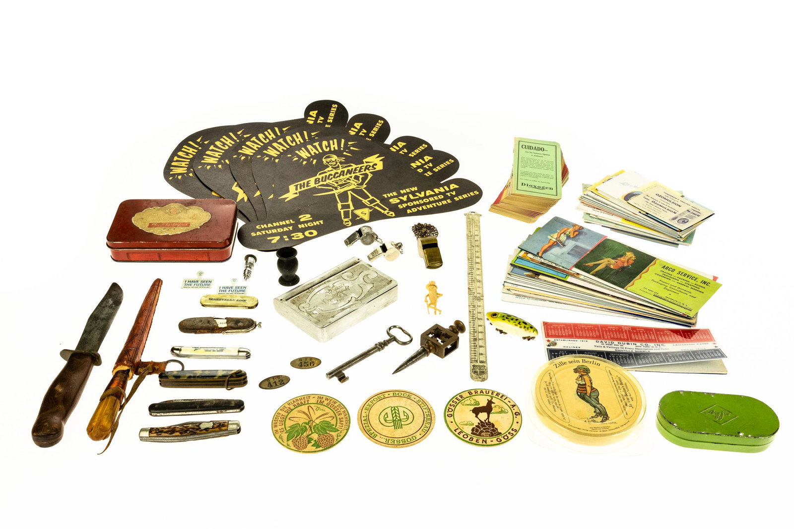 100Pcs VINTAGE & ANTIQUE ESTATE COLLECTIBLES: 100Pcs VINTAGE & ANTIQUE ESTATE COLLECTIBLES Advertising Pocket Knives Breweriana Fishing Lures Whistles Brass Military Petite Bronze Vessel Ink Blotters Sylvania TV Metal Containers Dioxogen Gene
