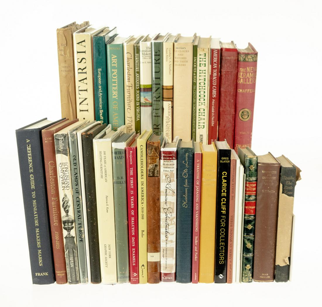 ANTIQUES REFERENCE Jacques Hay 19th Century Toronto: ANTIQUES REFERENCE Jacques Hay 19th Century Toronto Furniture Makers Intarsia American Tobacco Cards Price Guide & Checklist American Furniture Old Lamps of Central Europe American Cabinetmakers S