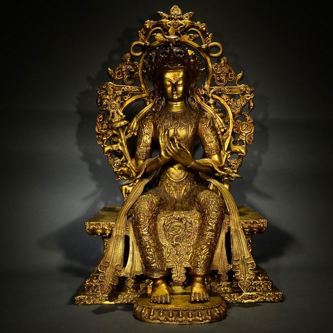 A GLIT BRONZE GREEN TARA FIGURE STATUE (1 of 10)