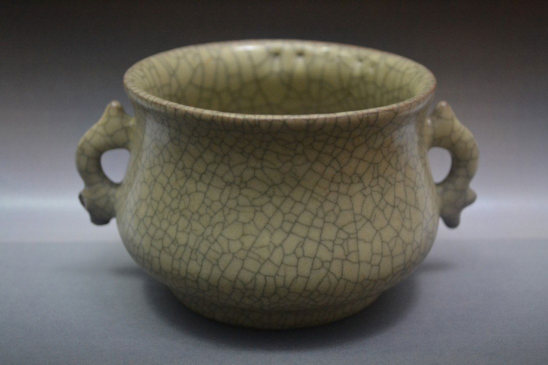 A GE YAO TRIPOD CENSER (1 of 5)