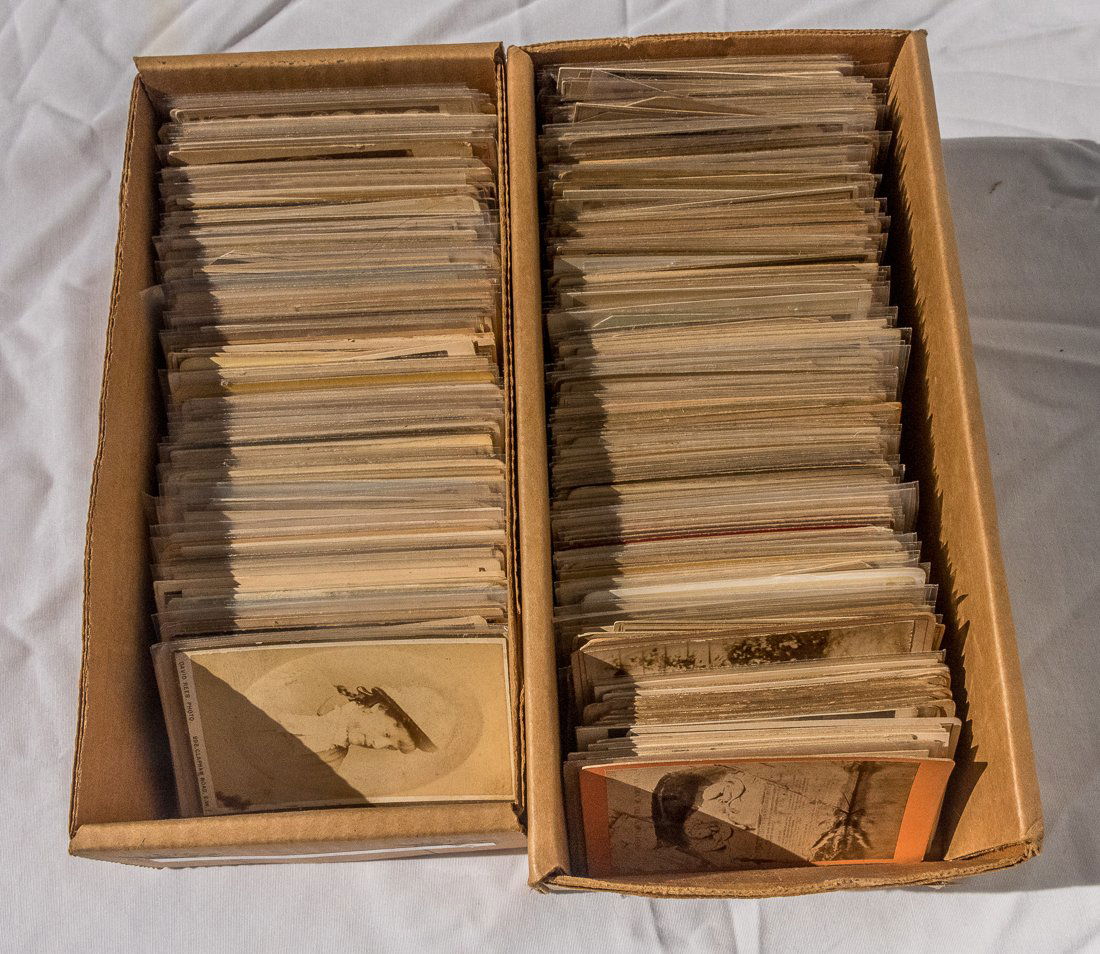 APPROXIMATELY 500 CARTE DE VISITE PHOTOGRAPHS (1 of 12)