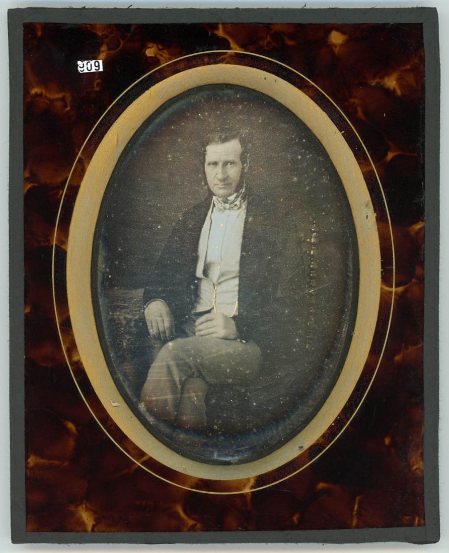 THREE QUARTER PLATE DAGUERREOTYPE MAN INTENSE GAZE (1 of 1)