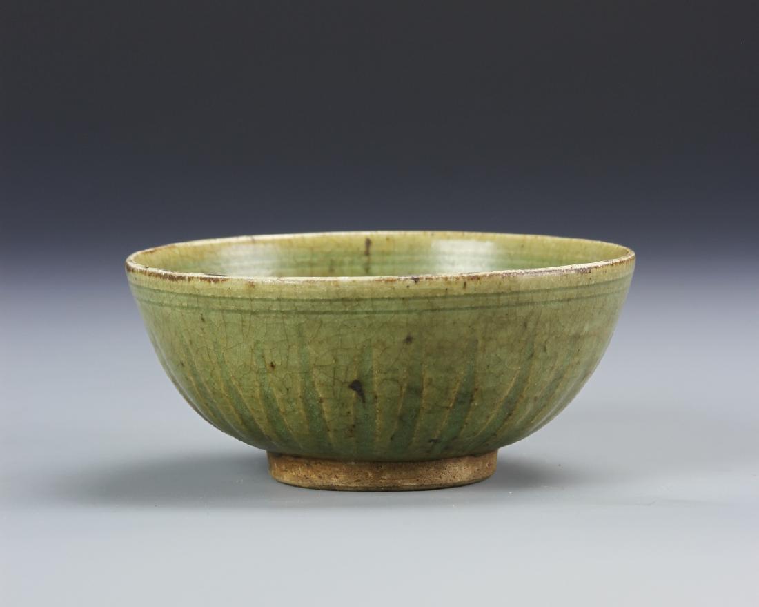 Chinese Lungquan Ware Bowl (1 of 5)