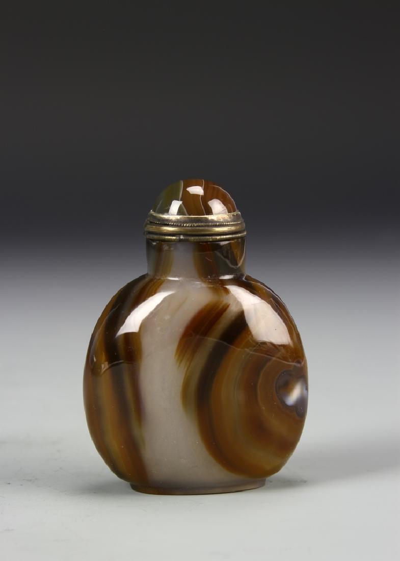 Chinese Agate Snuff Bottle (1 of 4)