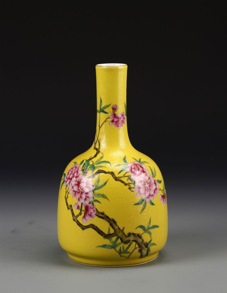 Chinese Famille Rose Bell Vase (1 of 7)