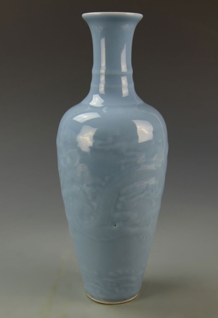 Chinese Blue Vase (1 of 7)